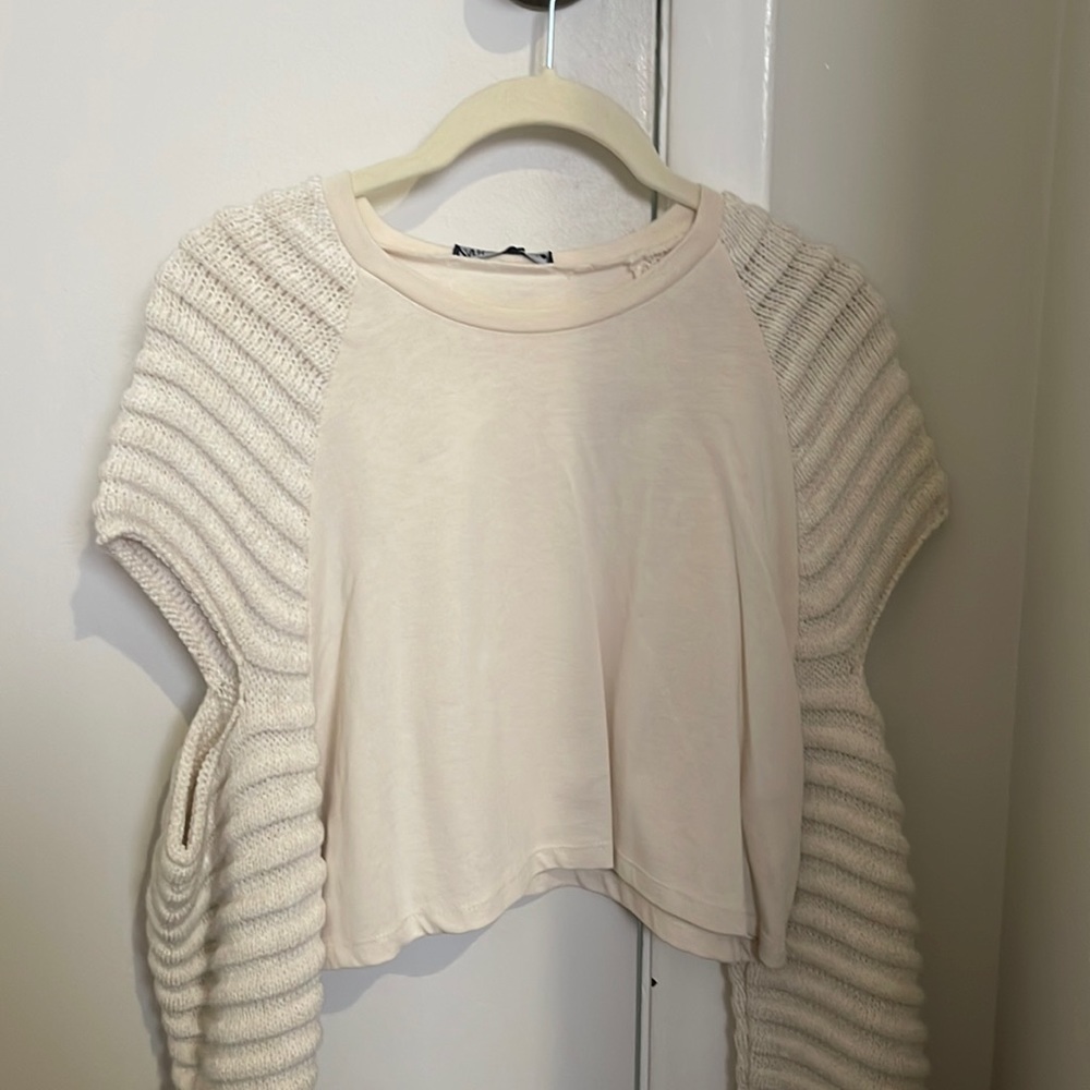 Zara cropped sweater with cutouts in the elbows